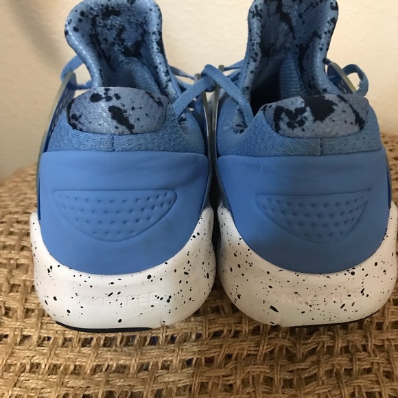 Nike Air Revolution rare Carolina UNC blue team edition shoes size 10.5 - Picture 6 of 10